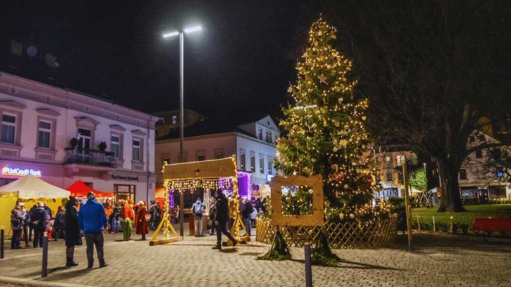 vanoce v cesku vanocni trhy v decine 2025